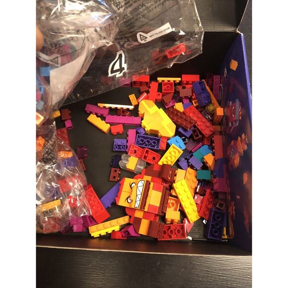 LEGO Lego Movie 2 Queen Watevra's Build Whatever Box set *please See Pics 70825 - Picture 4 of 4